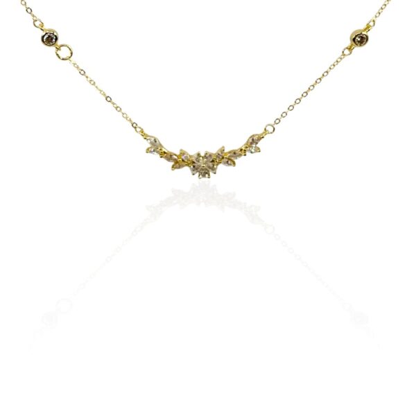 Collana fiore e cornice di zirconi