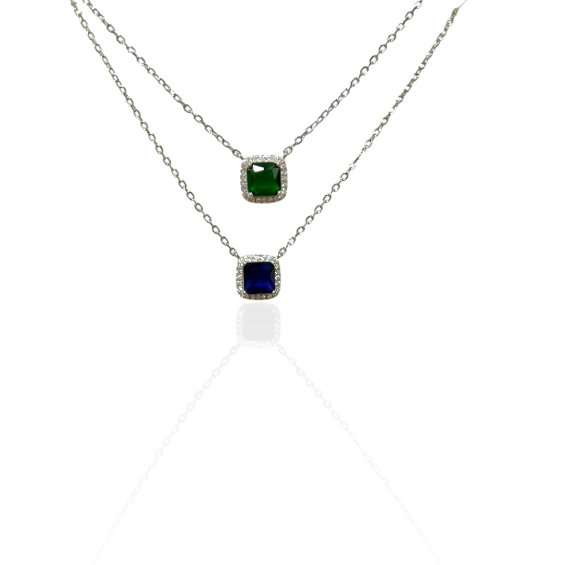 Collana con pietra quadranta e giro di zirconi