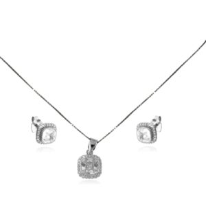Completo quadrato con zircone
