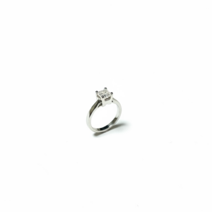 Anello in moissanite da 6,5 mm